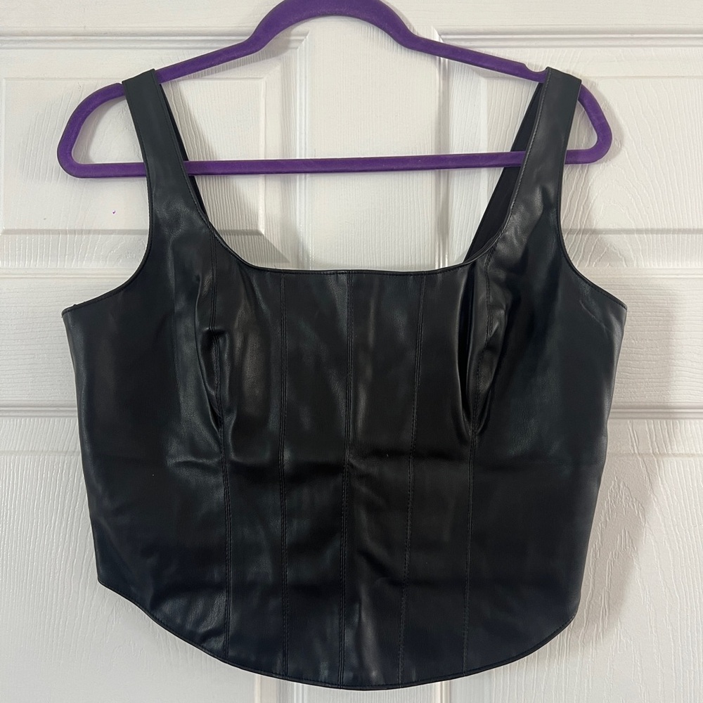 NWT Abercrombie & Fitch Women’s Black Vegan Leather Corset Scoopneck Top Size L